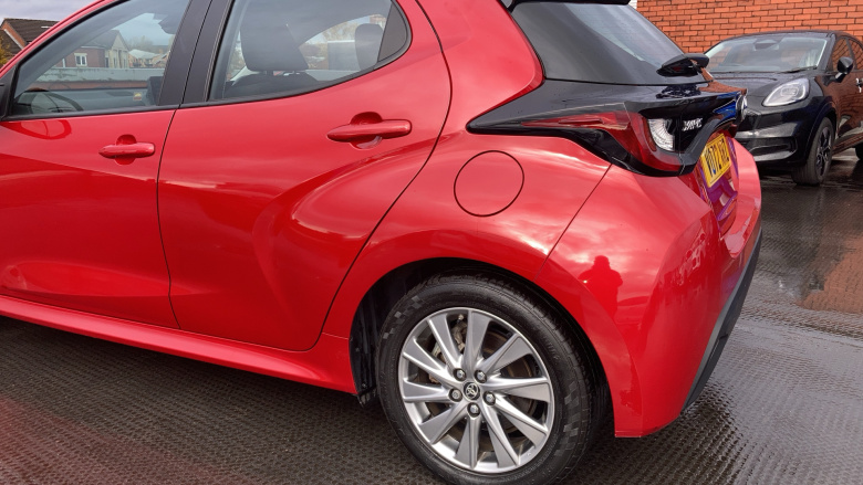 Toyota Yaris 1.5 Hybrid Icon 5dr CVT Hybrid Hatchback